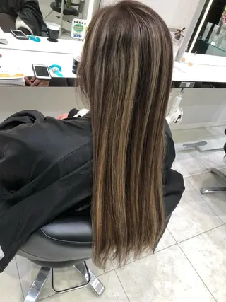 ロング 岸 保奈美のヘアスタイル