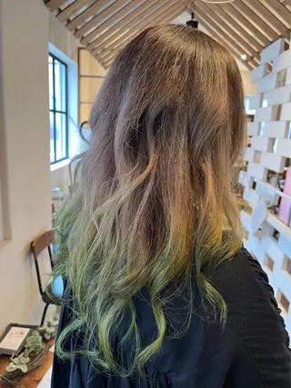 ロング カラー chill out 南塚口本店のヘアスタイル
