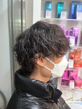 ミディアム パーマ メンズ 韓国風メンズ/毛流れ ヘアなら須田龍世のヘアスタイル