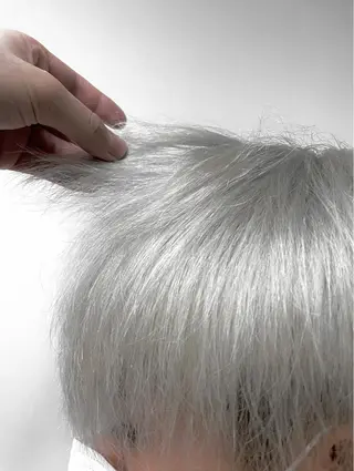 ショート カラー ヘアアレンジ メンズ オザキクウガ/ ブリーチ/髪質改善のヘアスタイル