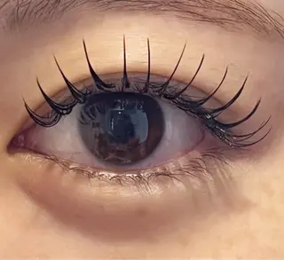 マツエク・マツパ トータルビューティサロン cure所属・鈴木 里奈のマツエク・マツパデザイン