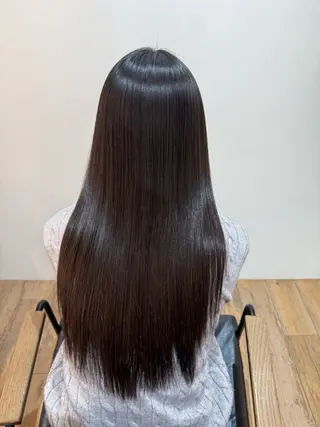 セミロング afloatkobe所属・美髪/髪質改善 川口凌弥のヘアスタイル