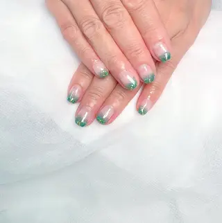 ネイル pink ladyサロン所属・べ にのネイルデザイン