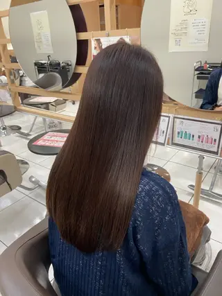 カラー Blossom 濱中のヘアスタイル