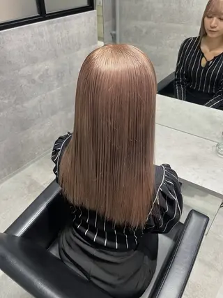 セミロング カラー L'wis所属・川浪 ほほみのヘアスタイル