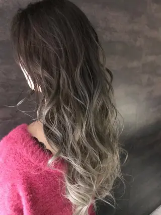 ロング カラー Eliss 堀江のヘアスタイル