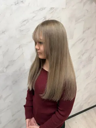 ロング 豊崎 織伽のヘアスタイル