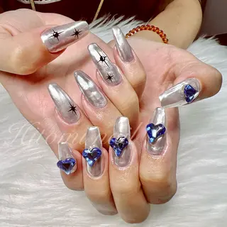 ネイル 大澤 瞳のネイルデザイン