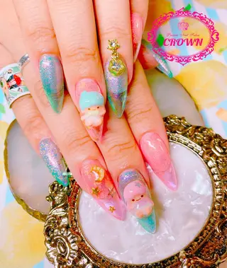 ネイル CROWN プライベートサロンのネイルデザイン