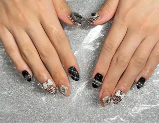 ネイル VIERU 🌈🎀💖のネイルデザイン