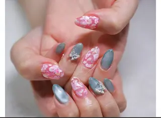 ネイル TELUM Miyoko.のネイルデザイン