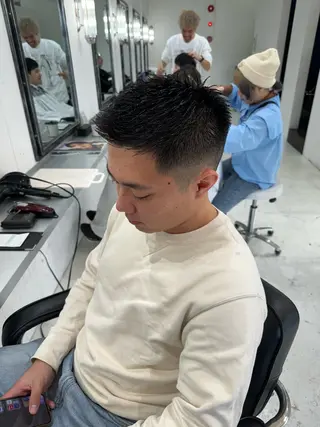 メンズ ダメージレスブリーチ /艶髪/横須賀智也のヘアスタイル