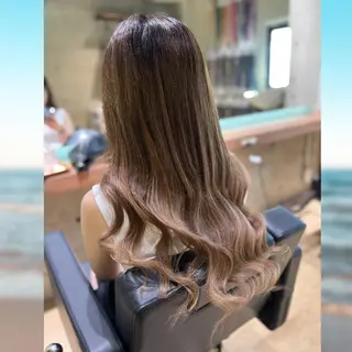 ロング カラー ヘアアレンジ 🎀羽エクステ&韓国 ヘア大人気♡mi🌙のヘアスタイル