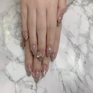 ネイル はな💎ネイル ワンホン、長さ出しのネイルデザイン