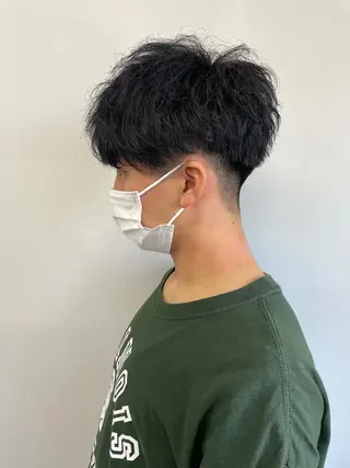 ショート カラー パーマ ヘアアレンジ メンズ キッズ ネイル マツエク・マツパ スパイキー/フェザー /波巻き/かいとのヘアスタイル