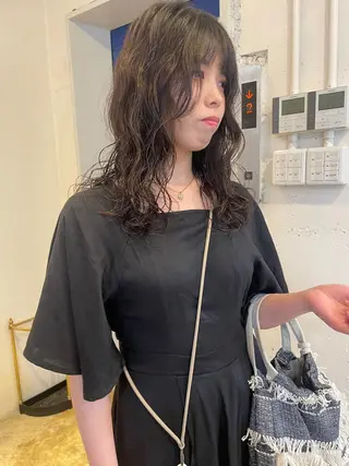 ミディアム パーマ レイヤー／似合わせ TAKUYAのヘアスタイル