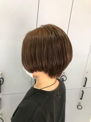 ショート 山本 佳奈のヘアスタイル