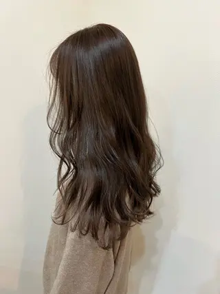 ロング カラー Ling K所属・古川 華那のヘアスタイル