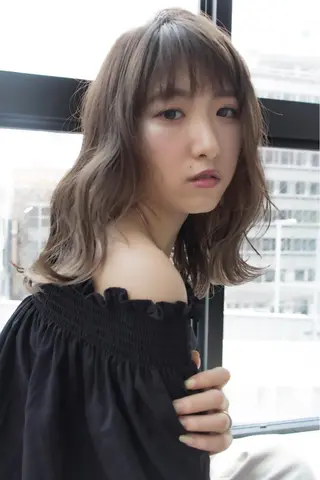 ミディアム lit hair 髪質改善サロンのマツエク・マツパデザイン