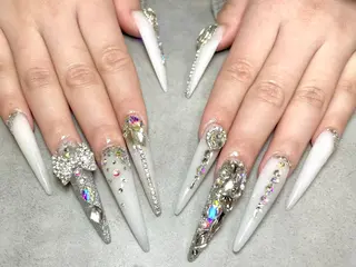 ネイル elu hのネイルデザイン