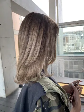 セミロング カラー 八谷 将平のヘアスタイル