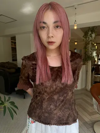 カラー ブリーチカラー🎀 韓国風/寺門美優のヘアスタイル