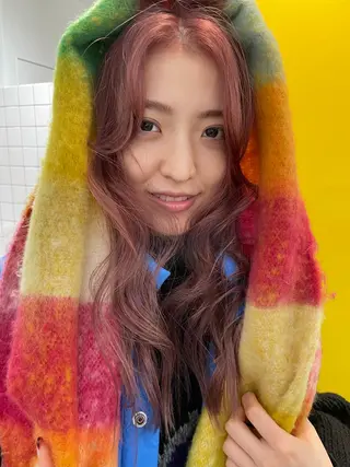 ロング カラー Koto🌿 ブリーチなしカラーのヘアスタイル