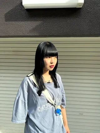 セミロング INORI /フェイスレイヤーのヘアスタイル