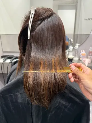 セミロング SALOWIN心斎橋Suite店所属・ブリーチ毛にもできる 縮毛矯正|鷹司郎のヘアスタイル