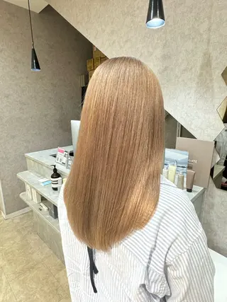 ロング Rio/ヘアセット/ ハイトーンカラーのヘアスタイル