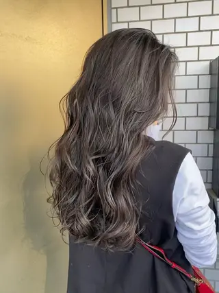 ロング カラー Crescere所属・小島 凜のヘアスタイル