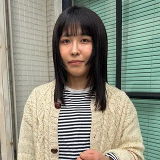 ミディアム カラー Lilu しずくのヘアスタイル