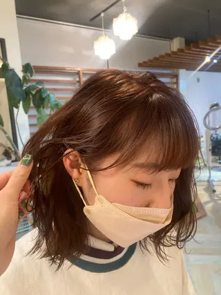 ミディアム 小池 楓のヘアスタイル