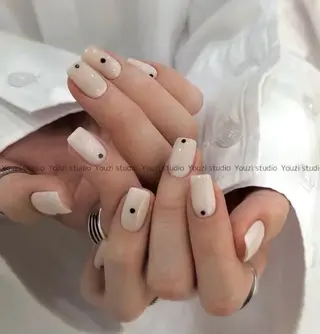 ネイル 高木 維麗絲のネイルデザイン