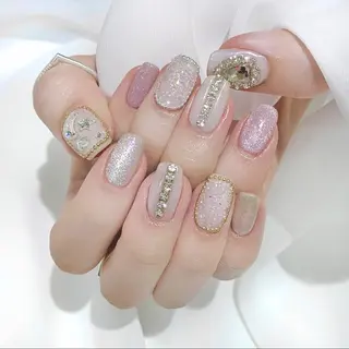 ネイル Kanon 🤍のネイルデザイン