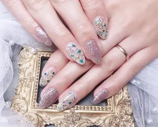 ネイル マジックミラー所属・マジック ミラーのネイルデザイン