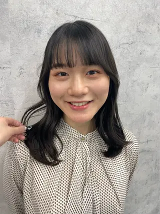 セミロング カラー レイヤー×顔周 り×髪質改善/MIUのヘアスタイル