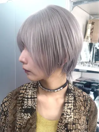 ショート カラー 篠崎 佑季のヘアスタイル