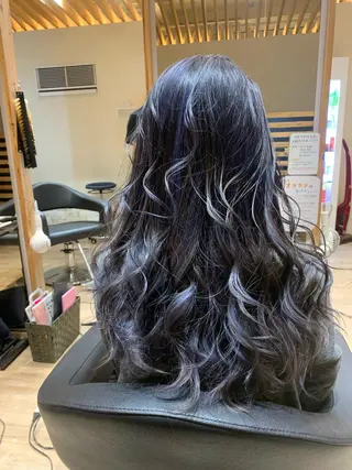 ロング カラー 関口 友行のヘアスタイル