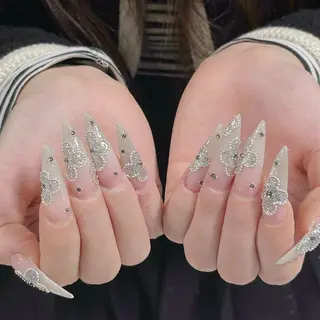 ネイル LilyLala Nailsalonのネイルデザイン