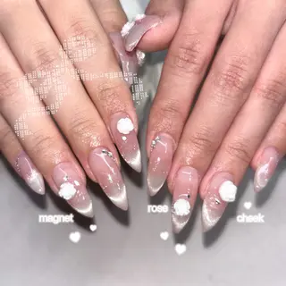 ネイル 🩰fein. hana🫧のネイルデザイン