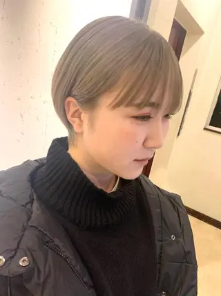 ショート カラー Fuuu《フゥ》所属・シノザキ シンゴのヘアスタイル