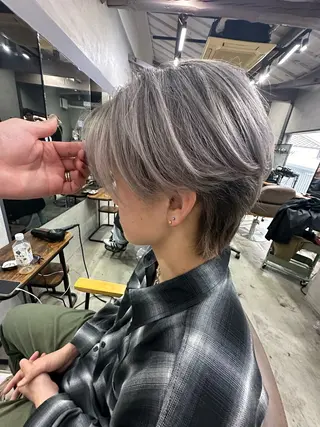 ショート AiM エイム　韓国レイヤーのヘアスタイル