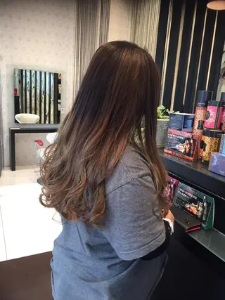 ロング カラー 田畑 福恵のヘアスタイル