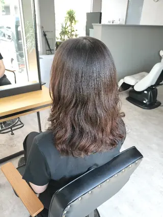 ミディアム パーマ Alen所属・S. Hitomiのヘアスタイル