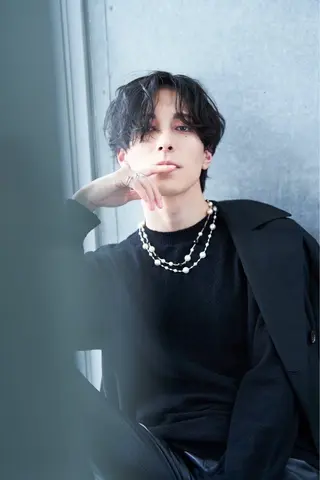 パーマ メンズ 透明感カラー艶カラー 暖色カラーshionのヘアスタイル