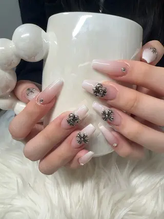 ネイル ＆ME アンドミーのネイルデザイン