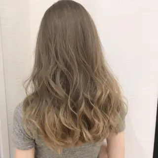 セミロング 岸川 恭子のヘアスタイル