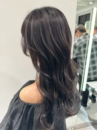 カラー Unique umekita所属・unique 松原吹季のヘアスタイル