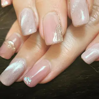 ネイル Blushオーナー Shiinaのネイルデザイン